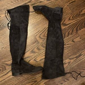 Dolce Vita Kneely Boots in Anthracite Stella Suede